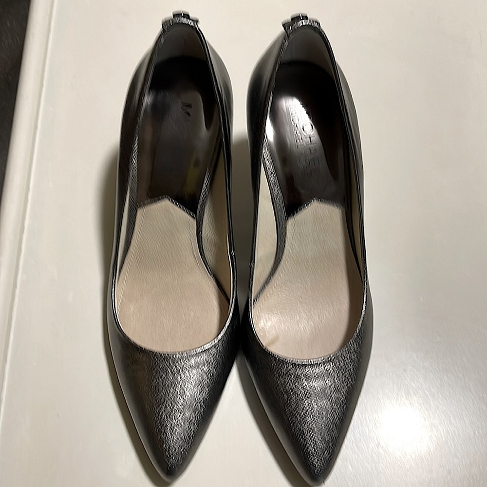 Michael Kors- Women’s Tempered Pewter Heels Sz 7